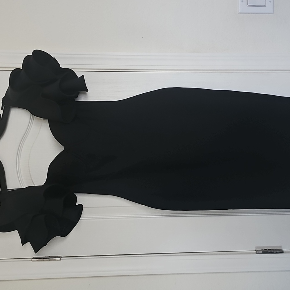 Chic Black Ruffle Sleeve On Or Off Shoulders Maxi Dress